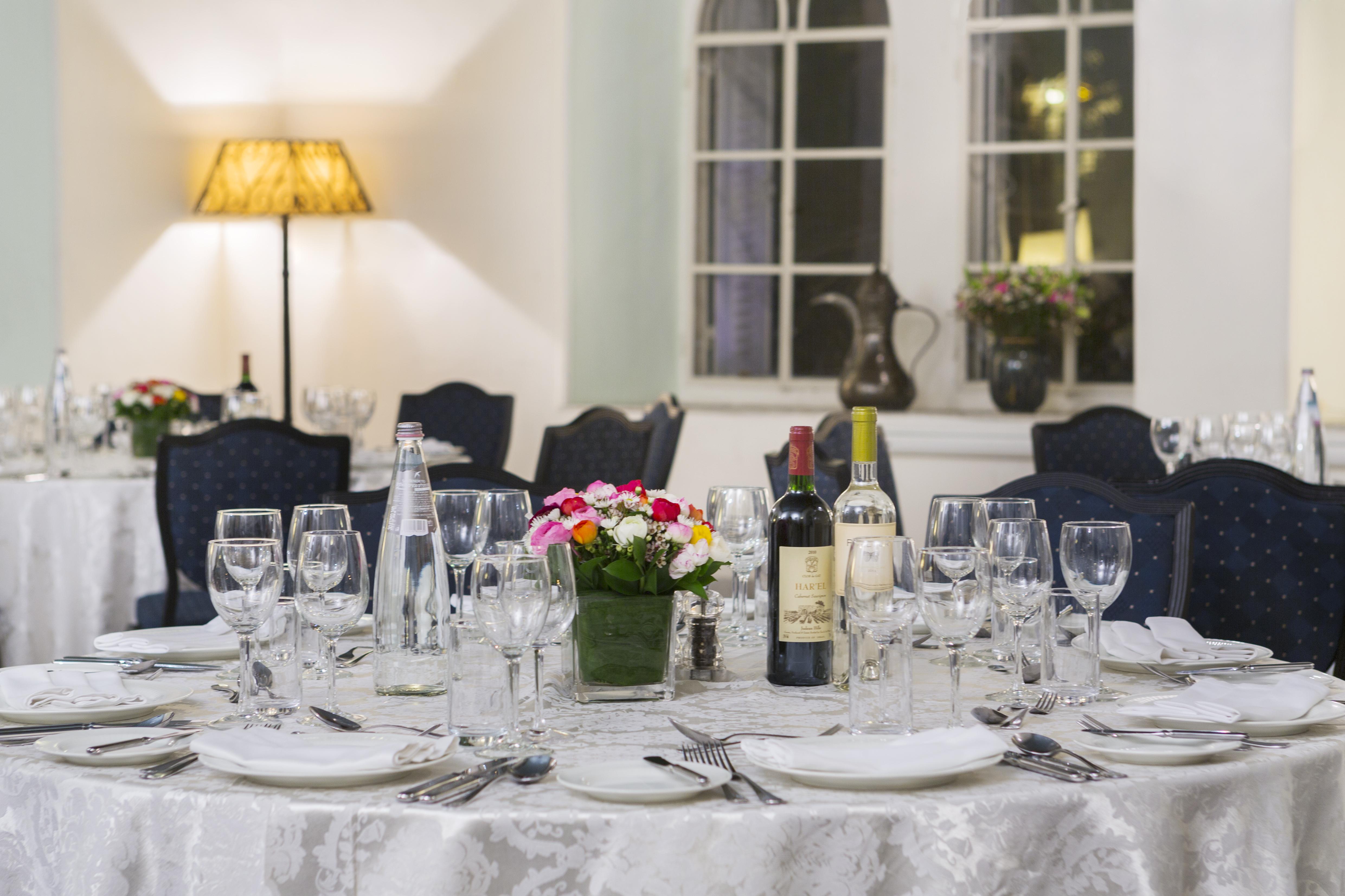 The American Colony Hotel - Small Luxury Hotels Of The World Jeruzalém Exteriér fotografie A table set for a formal dinner